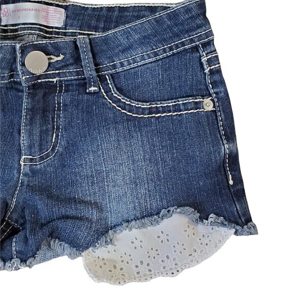White Eyelet and Denim Shorts No Boundaries Low Rise Juniors Size 1 NEW - Picture 1 of 5